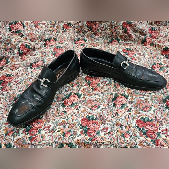 Men\'s Salvatore Ferragamo Black Leather Driving Loafers Size 9.5 main image 10